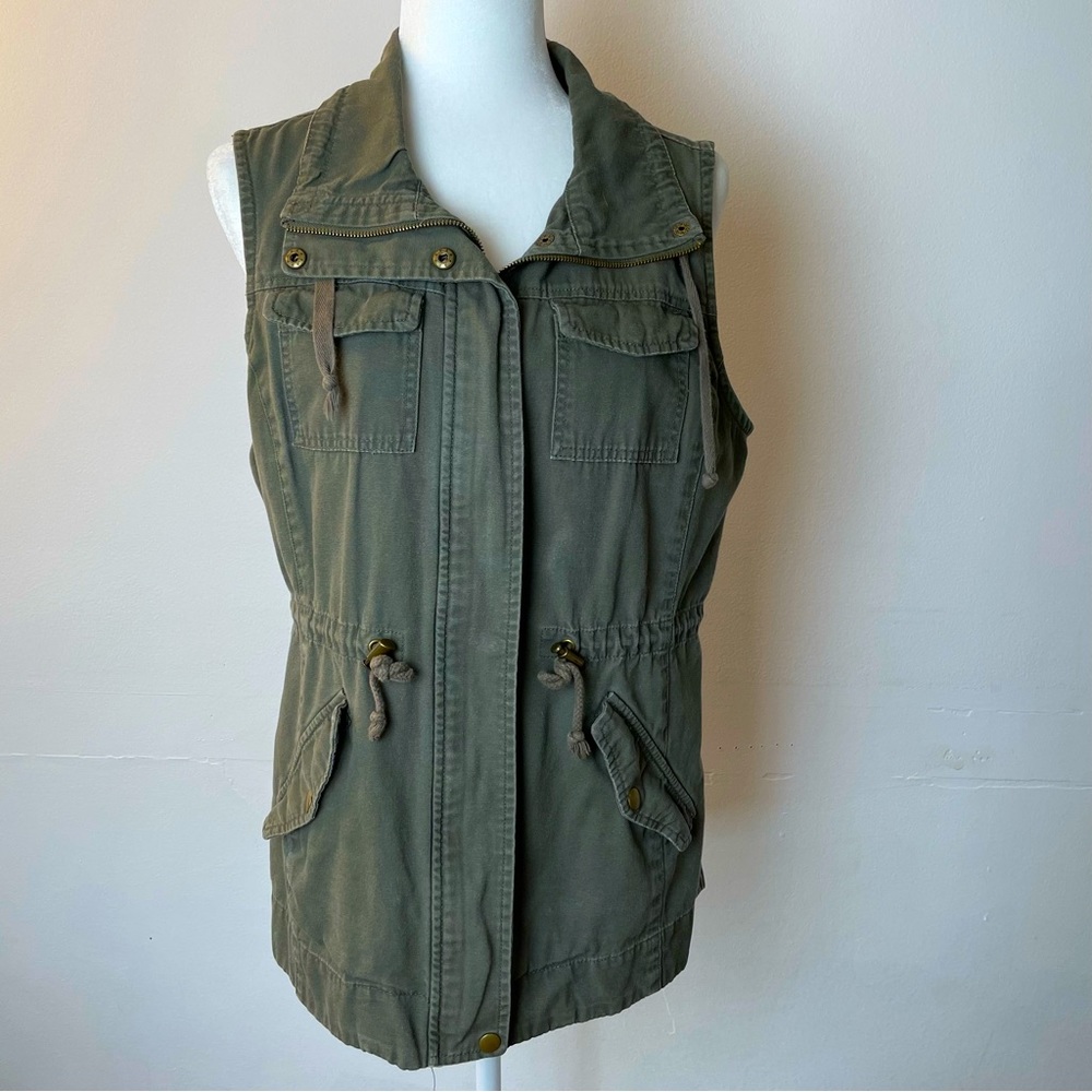 Sebby Utility Cargo Outdoors Vest Army Green Zip & Snap Up Women’s size Medium